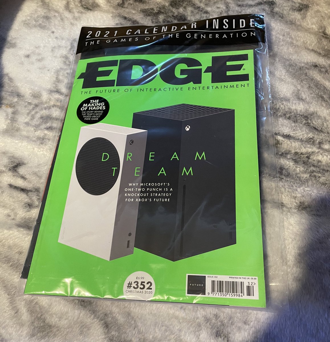 x__Asylum's tweet photo. Since I’m *still* waiting on my #XboxSeriesX from @AmazonUK - I guess I’ll just need to spend some time reading @edgeonline 😊 although I must admit it is not making this wait any easier!
.
.
#CollectingAsylum #Xbox #XboxLaunch #Edge #XboxSeriesS https://t.co/pIW5aOlchP