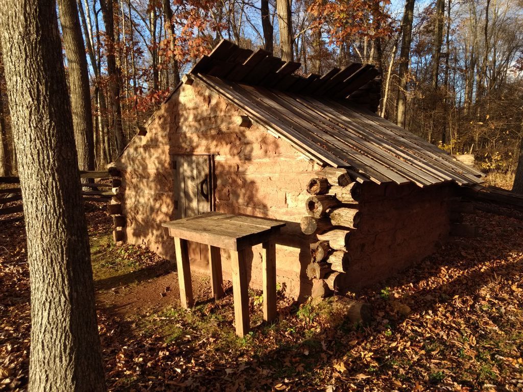 Kevin_Jackson's tweet photo. As you come into Bull Run Regional Park, you can see an example of Civil War winter quarters. Read more about my "Catching the Airstream in NoVa!" adventure at https://t.co/QivBUOYyQW @Citrix @CitrixWorkspace #UnlockPotential #CitrixInfluencer @Airstream_Inc https://t.co/NSIOTZMLMj