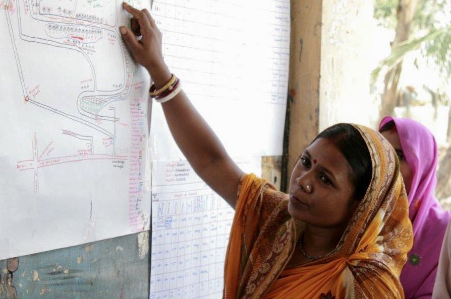 PfRglobal's tweet photo. India PfR team shares experiences on working together with local communities, empowering people to take integrated risk management agenda forward, working together to reduce disaster risks #10yearsofPfR #PfRglobalconference
More info on programme today: https://t.co/EKOnWK2f7q https://t.co/iFLjI53Qit