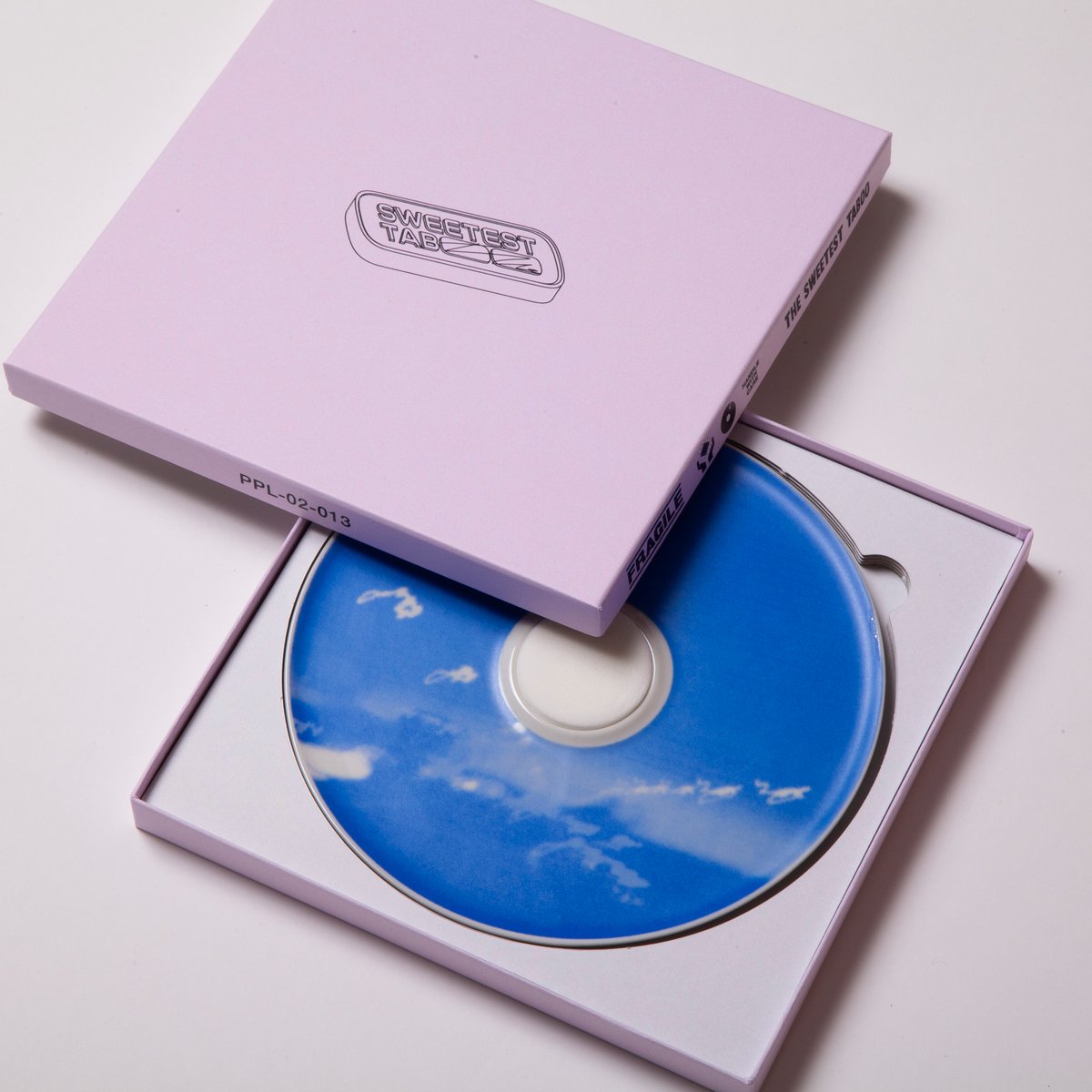 ppl_TYO's tweet photo. 【リリース】
“THE SWEETEST TABOO” of CVN & 東海林広太
【PPL-02-013】
Playlist:@NobuyukiSakuma
Design:@shoujikota
Plate manufactured by 藍染窯
Package manufactured by 岩㟢紙器
Directed by #TALKY
Produced by #PEOPLEAP
https://t.co/GGWynPfUdP https://t.co/mgvPqbOF5j