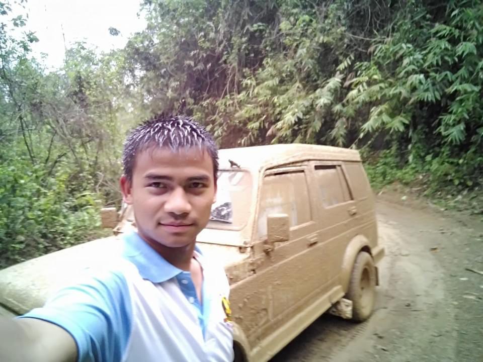 wbllc's tweet photo. This will be the color of your cars 🚘 when you drive to #Borsara #Lailong #Lahalein #Lailong #huroi #Hingaria in East Jaintia hills, How many of you inside the Meghalaya Assembly aware of it ??? @ampareenlyngdoh @T7NEWS1 @Sylladofficial @mukulsangma @SangmaConrad @BJP4Meghalaya https://t.co/X12ywH6t4A