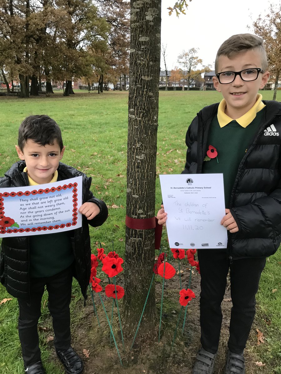 stbernies's tweet photo. #WeWillRememberThem @WiganCouncil @shevingtonnews @ShevCommunity @PoppyLegion https://t.co/NXMde4SNKa