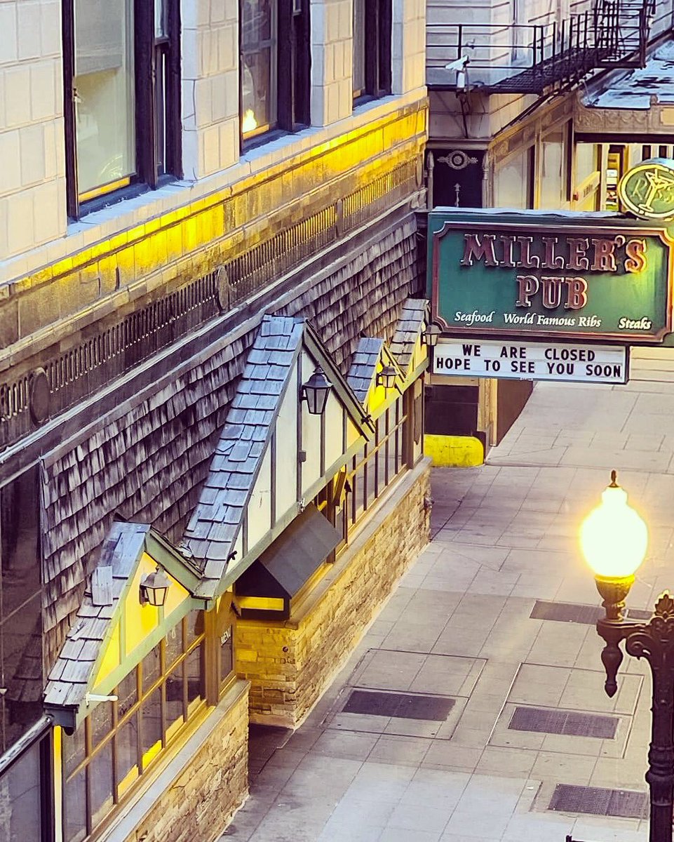 Chicago_History's tweet photo. Miller’s Pub - November 2020.

#ChicagoHistory ✔️ https://t.co/HsFPZT3pX2
