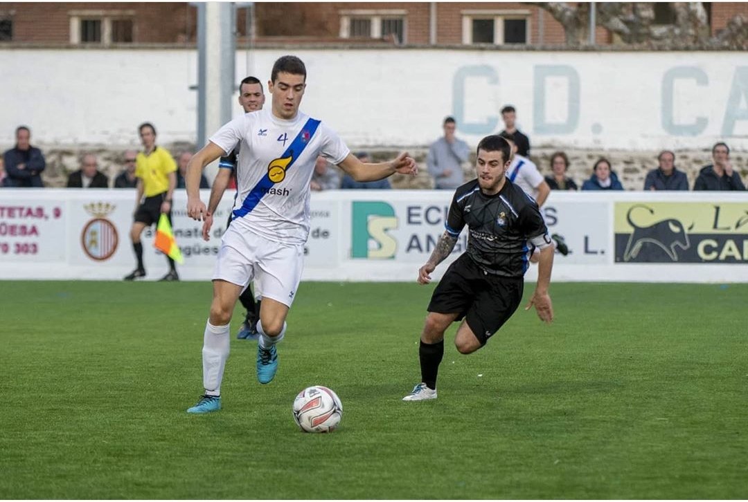 ucdburlades's tweet photo. #PREVIACOPA. ¡Estamos con vosotros @FutCantolagua!
Mucha suerte en un dia tan especial para el club y para toda Sangüesa. ¡Disfrutad! https://t.co/QwQP6FHN19