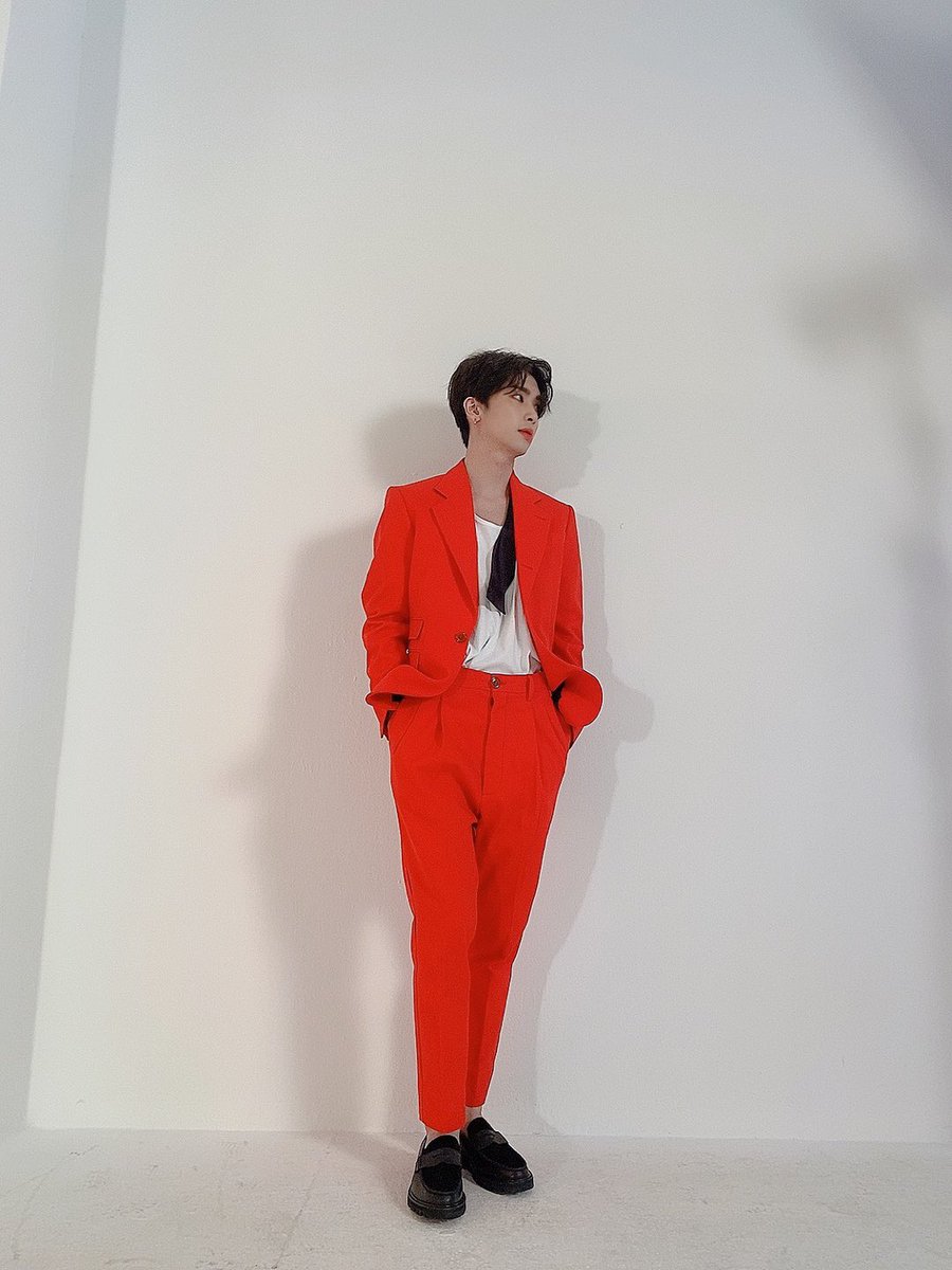 UP10TION's tweet photo. 🚫 #샤오 #xiao https://t.co/kxLMDHuHgf