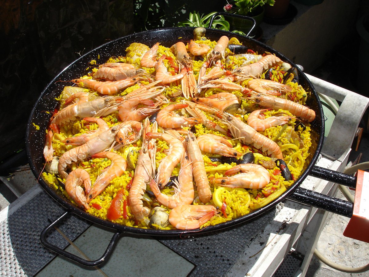 casafustercentr's tweet photo. Cada Dijous podrás demanar:
🥘Arròs de piex i marisc
🦐Fideuà a la marinera
🥘Arròs de Muntanya

Fes la teva comanda anticipada 📞649 992 385
#arroz #paella #sabadell #takeaway #gastronomia #food #foodie #yummy #marisco https://t.co/zzP0yGs5qw
