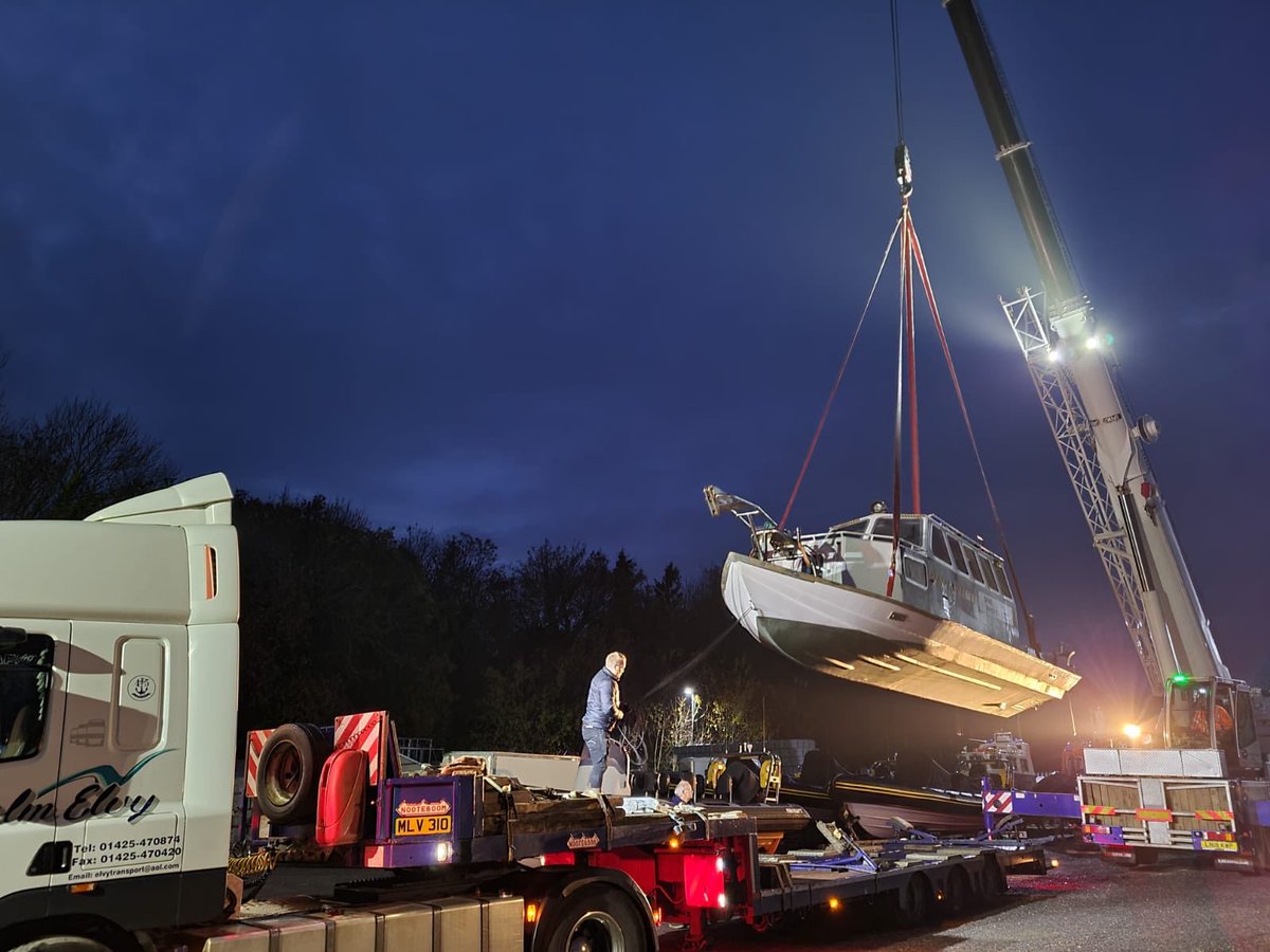 CommercialRibs's tweet photo. CRC Tempest being loaded to transport early yesterday morning. After 3 long seasons she's off to @RibShop to have sponsons/tubes replaced&amp;then return to CRC for our own team to complete the refit.Tempest will be back&amp;available for diving operations before the end of the year. https://t.co/h39vcJmlJg