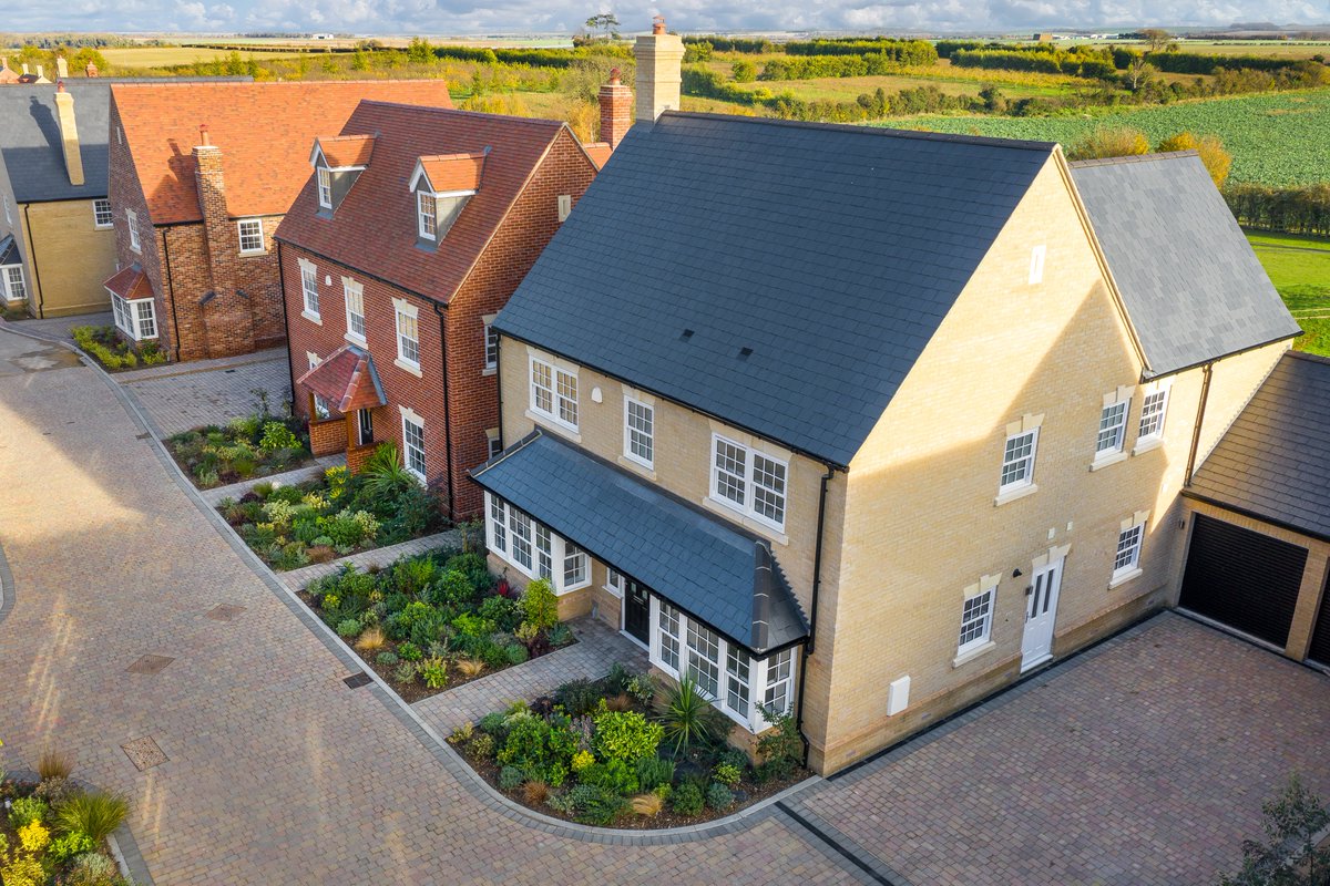 granarydev's tweet image. Want to add your own touch to your #newhome? Reserve now and choose from our quality kitchen and flooring range.  Personalise your home the way you want it.   Visit granarydevelopments.com for more. #southcambs