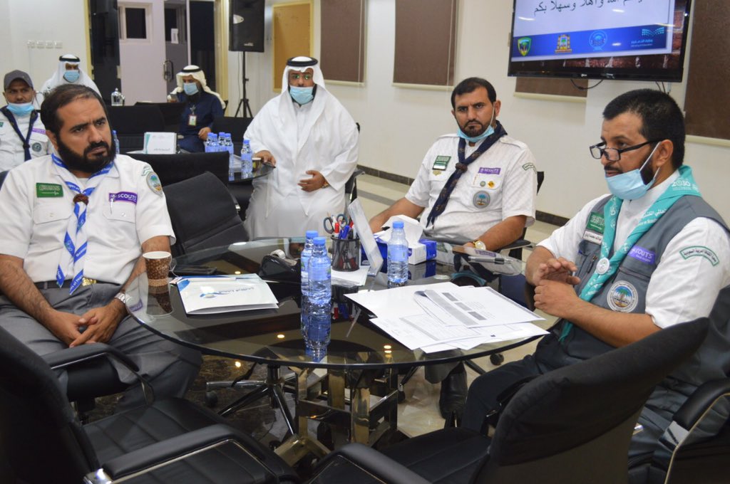 AsirScout's tweet photo. تم خلال اللقاء عرض مقطع مرئي عن إنجازات المجلس السابقة من إعداد رئيس النشاط الكشفي بتعليم رجال ألمع الأستاذ عبدالله البريدي وتنفيذ مشرف النشاط الكشفي الأستاذ محمد البريدي
#مجلس_التطوير_الكشفي_بمنطقة_عسير https://t.co/QbVimc7L1F