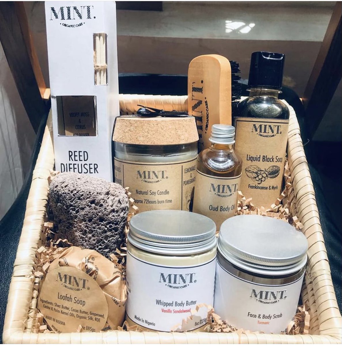 mintedng's tweet photo. The end of the year + holidays + harmattan makes for a very busy time of year for us. We're happy to serve, come in we are open until 6pm!• https://t.co/NnFZvuTPNr