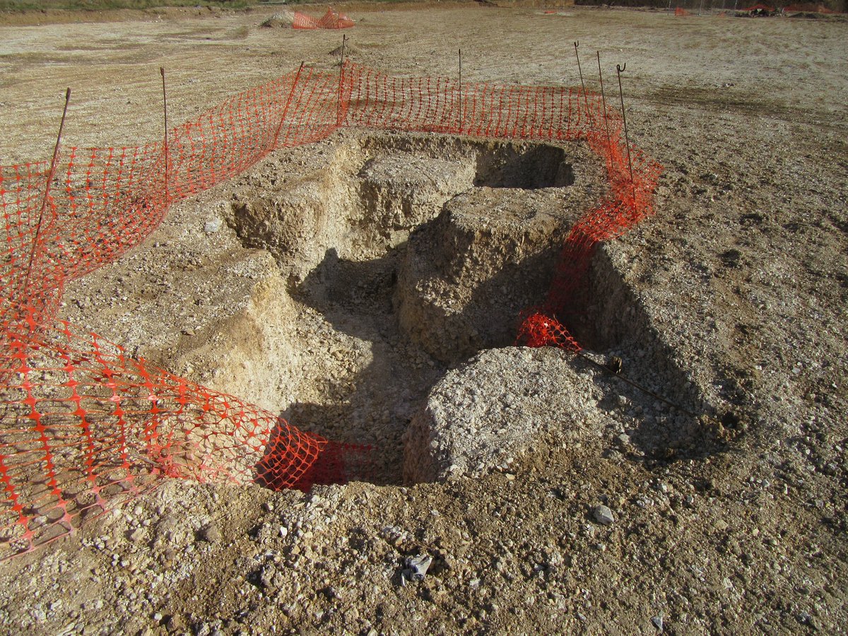 Remains included trenches dug for training that formed a recreation of the battlefields of the Western Front, with lines of trenches, no-mans-land, barbed wire entanglements, and even shell holes, all designed to give training a reality and meaning. Image: Machine gun positions