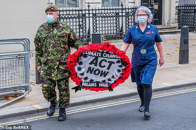 MeltHell's tweet photo. #ExtinctionRebellion activists hijack the Cenotaph on Remembrance Day in climate change protest | Daily Mail Online https://t.co/t9KfhkgEnt via Met-A-Nature #World #News procured by #HNG - https://t.co/DXnT37eGMR @GoogleNews #Luton #ForeverFamilyUK #XYZ https://t.co/ze6XkKlyWP
