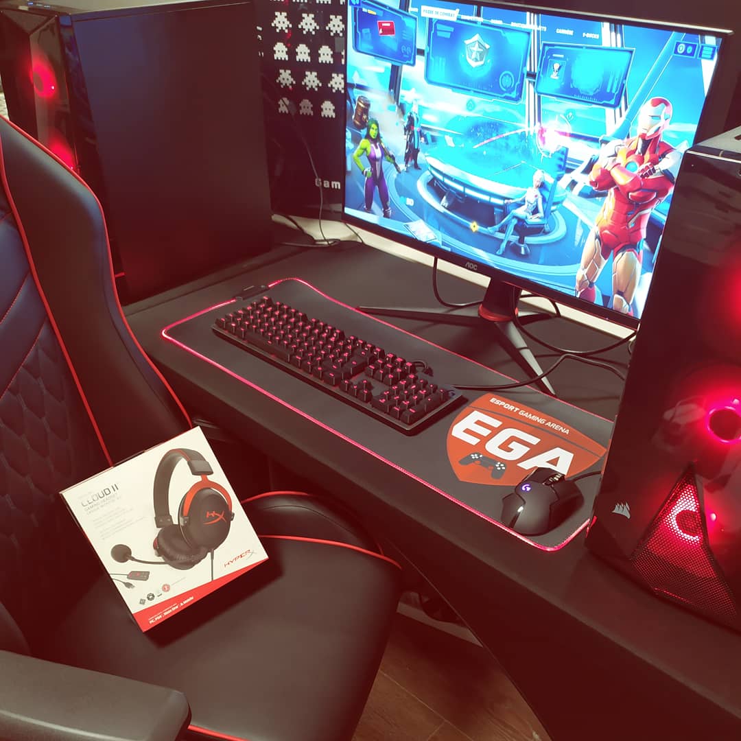 EGA_Strasbourg's tweet photo. Petit aperçu du setup PC !
Alors, vous en pensez quoi ??
On a tellement hâte que vous puissiez voir ça de vos propres yeux !!
#ega #esportgamingarena #gaming #gamer #jeuvideo #pc #corsair #skillkorp #hyperX #logitec #strasbourg https://t.co/fTxwrOrdk6