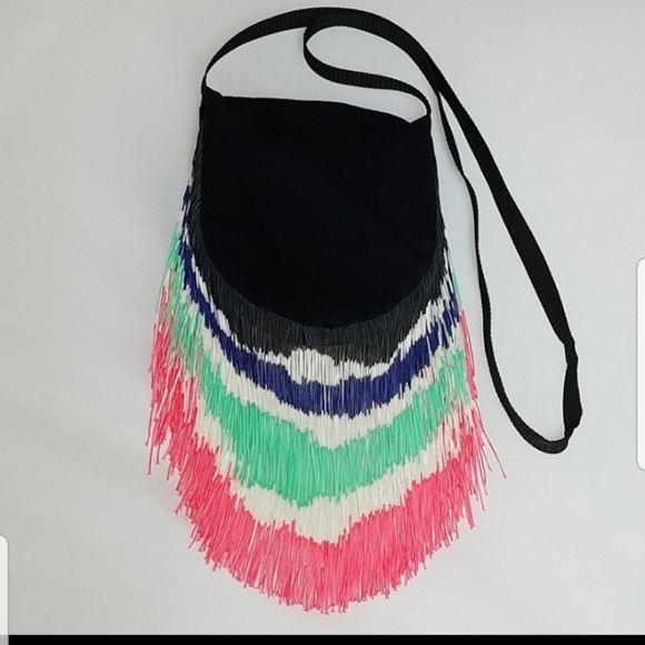 ShopResalem's tweet photo. So good I had to share! Check out all the items I'm loving on @Poshmarkapp #poshmark #fashion #style #shopmycloset #cc #starstyling #naturalizer: https://t.co/PB8rFV60Gd https://t.co/W9WOZlM17a