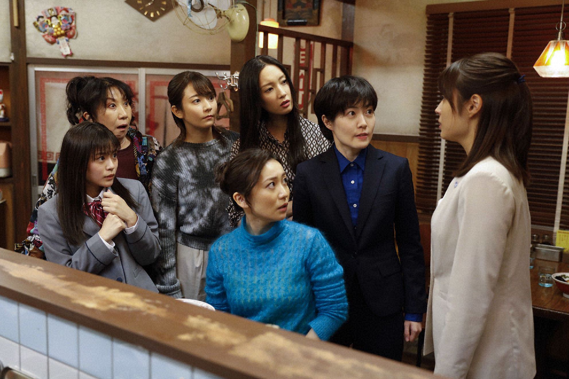テレビ朝日宣伝部 よる 9時は 七人の秘書 第4話 女子高生を盗撮した 犯人は警察キャリアで財務大臣 粟田口 岸部一徳 の後援会長の息子 被害届をもみ消した警務部長の北島 木下ほうか テレビ朝日宣伝部 よる 9時は 七人の秘書 第4話 女子高生を盗撮した 犯人は警察キャリアで財務大臣 粟田口 岸部一徳 の後援会長の息子 被害届をもみ消した警務部長の北島 木下ほうか