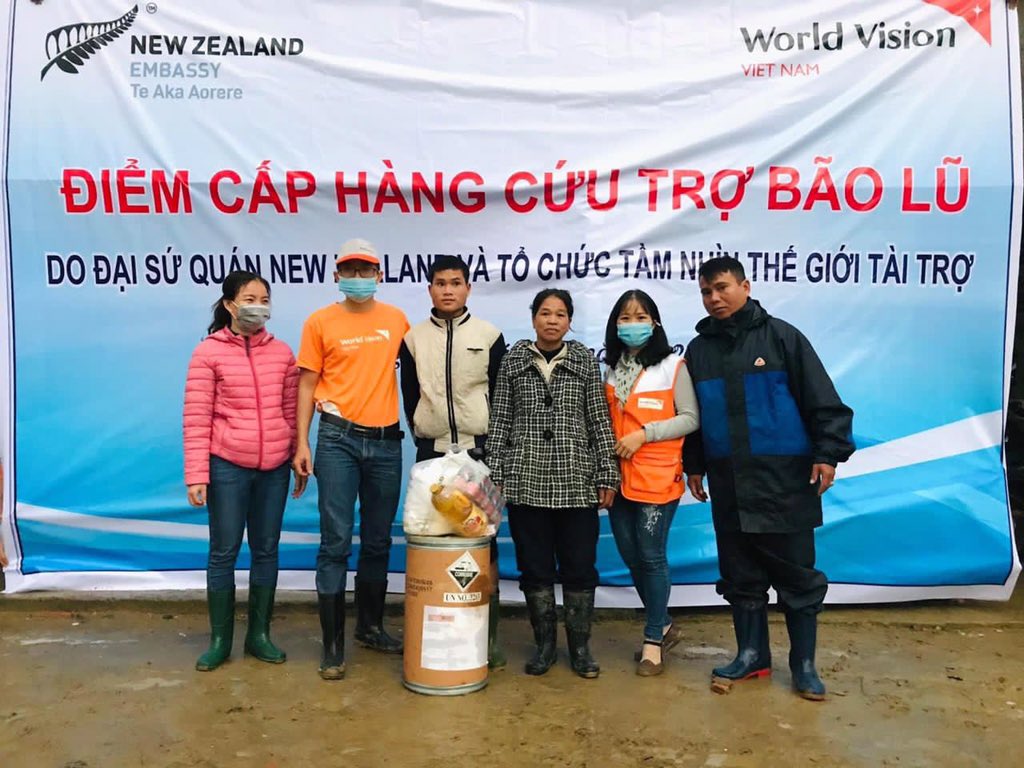 nzinvietnam's tweet photo. 🇳🇿 is pleased to announce humanitarian aid totalling NZD$170,000 to communities in Central 🇻🇳 affected by severe flooding and landslides since early October. These funds include NZD$150,000 for @UNICEF_vietnam &amp; NZD$20,000 for @WorldVision relief efforts. https://t.co/A86Qf3J2zC https://t.co/VJlcZolsP0