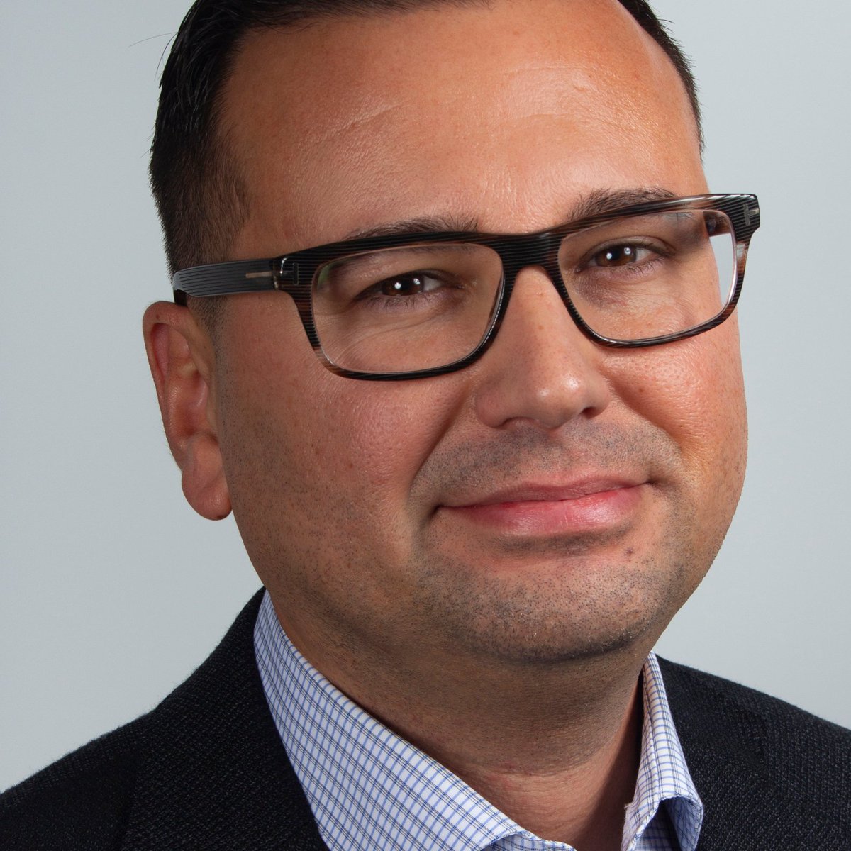 shippingics's tweet photo. "Global #shipping is lagging far behind other global industries in terms of #digitalization. There is no end to end visibility, data is siloed, and data formats are non-compatible due to a lack of standardization" - Al Tama @ORBCOMM_Inc during #ICSInsights webinar
#maritime https://t.co/mdhwx6ijJ6
