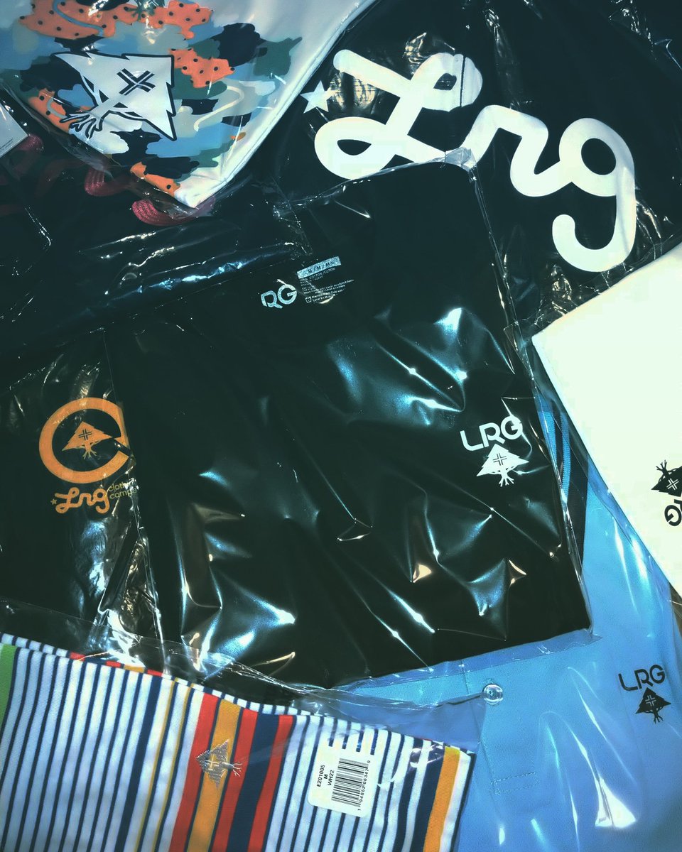 331Motocross's tweet photo. calquinto様からLRGのアパレルが届きました👕
週末のレース会場で着用させていただきます🤝🤝🤝

#calquinto
#lrgtokyo
#liftedresearchgroup
#331motocrosss https://t.co/EICY3HfvQU