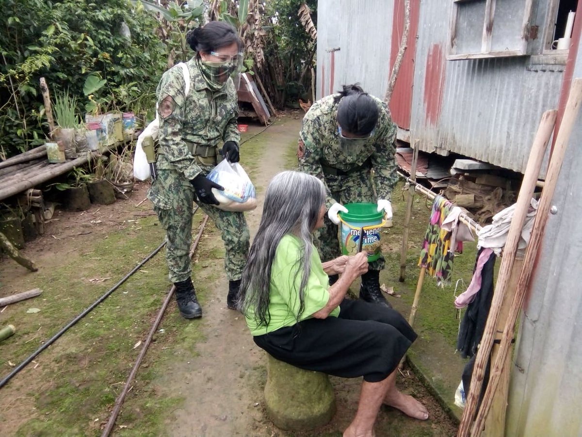 PNPKibungan's tweet photo. #AdoptAFamilyProgram
#PNPKakampiMo
#WeServeAndProtect https://t.co/FnjJvImIDg