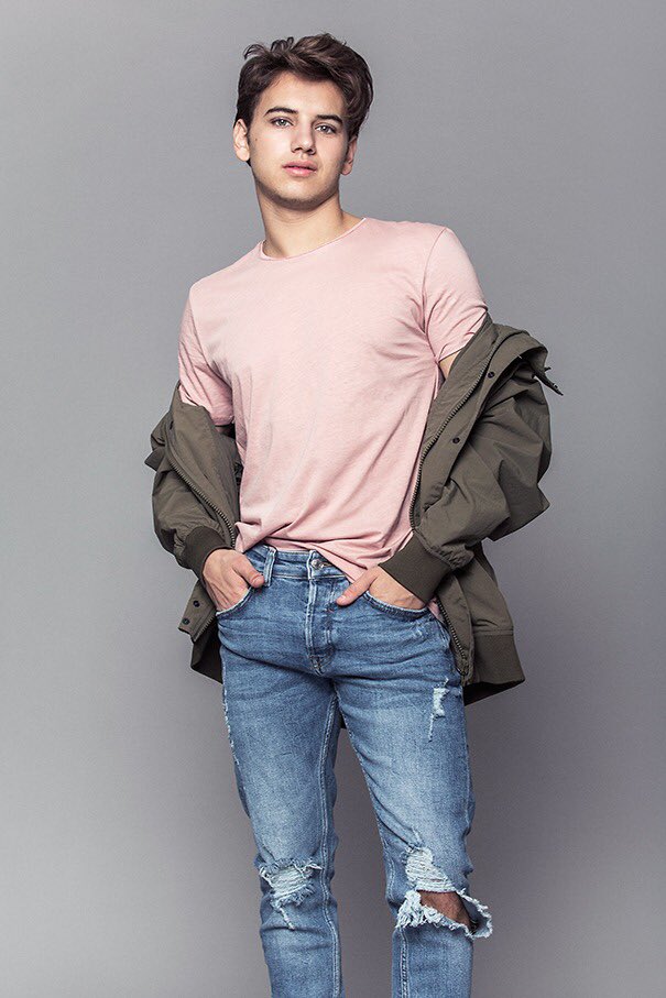 Isabel Navarro Model tweet media