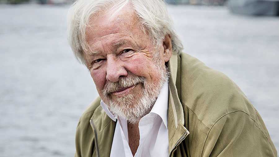 Vi har idag mötts av den oerhört tråkiga nyheten om Sven Wollters bortgång.
Det är med tungt hjärta vi beklagar sorgen för en kär f.d. styrelsemedlem, mångårig vän och fantastisk medmänniska.