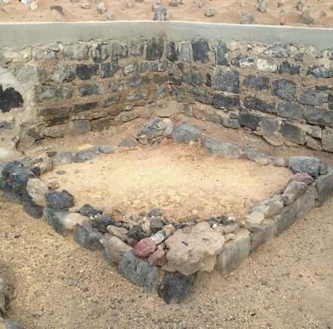 Makam Ruqayyah dan Ummu Kalsum kat Jannatul Baqi'.