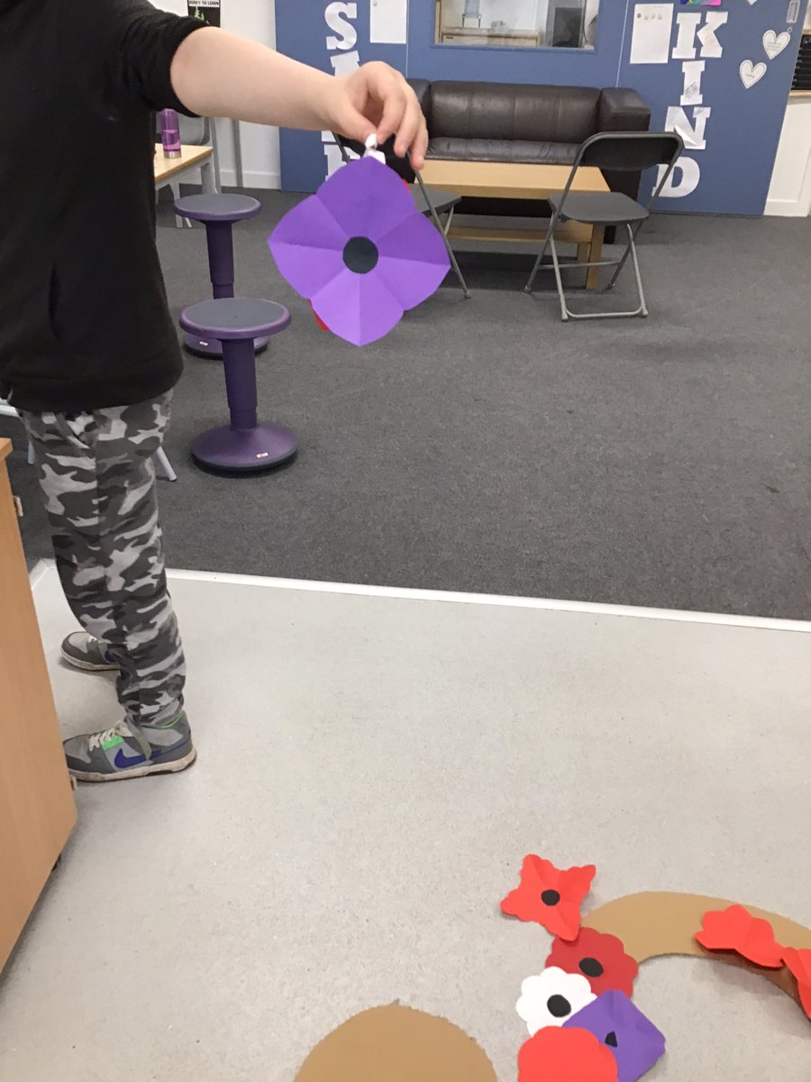 The boys enjoyed learning all about remembrance this morning. What different poppies symbolise and why we celebrate Remembrance Day. We had our own remembrance ceremony with a two minutes silence and the laying of the wreath.