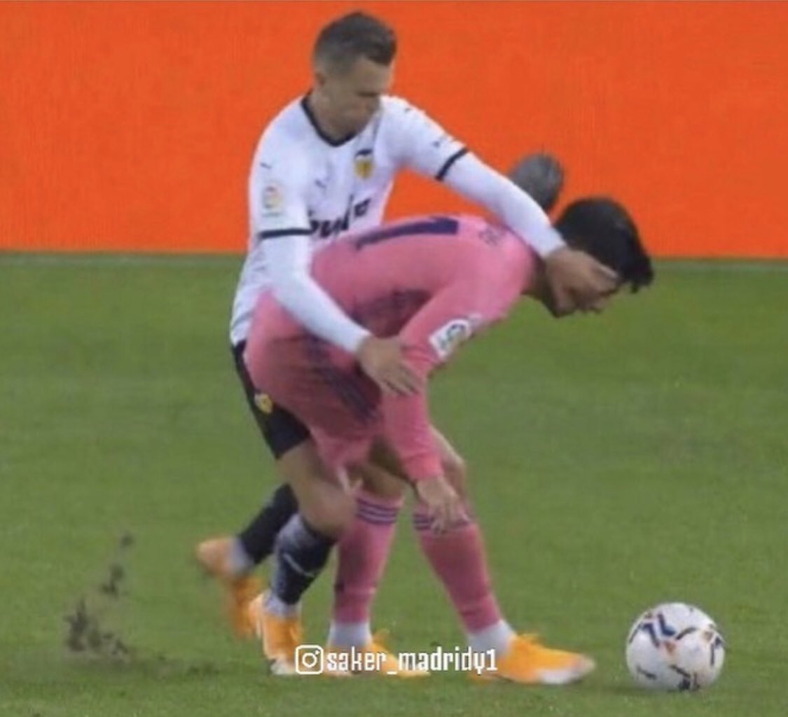 Now the second goal, an own goal by Varane, but what happened before the ball reached Varane? Asensio got fouled but the ref didn’t do anything about it, an obvious foul leading to a goal.. the goal should’ve been called off and a foul should’ve been played