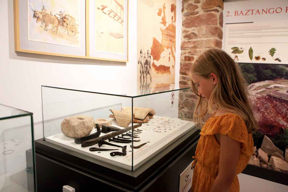 valledebaztan_'s tweet photo. EUS: Amaiurren orai bisita gidatu interesgarriak gaztelura. Sarrerak online hartzen ahal dituzu!

CAS: Desde el Museo de Amaiur ahora también se realizan visitas guiadas al castillo. Entradas online en:

https://t.co/PiT7hfEILK 
https://t.co/MJFZaicva7 https://t.co/p0htRc96Sy