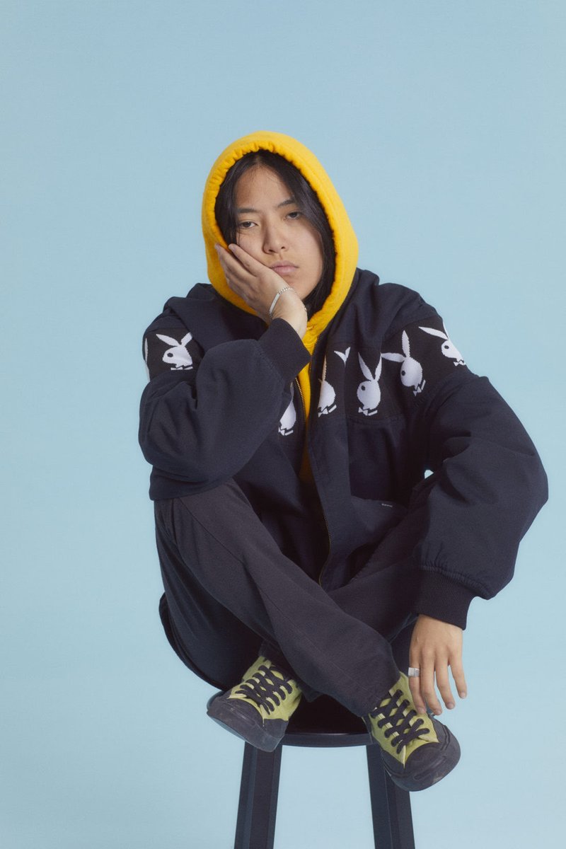 .@lavalarue and <a href="/debnever/">Deb Never</a> link up on the vibey “Angel.”

thefader.com/2020/11/11/lav…