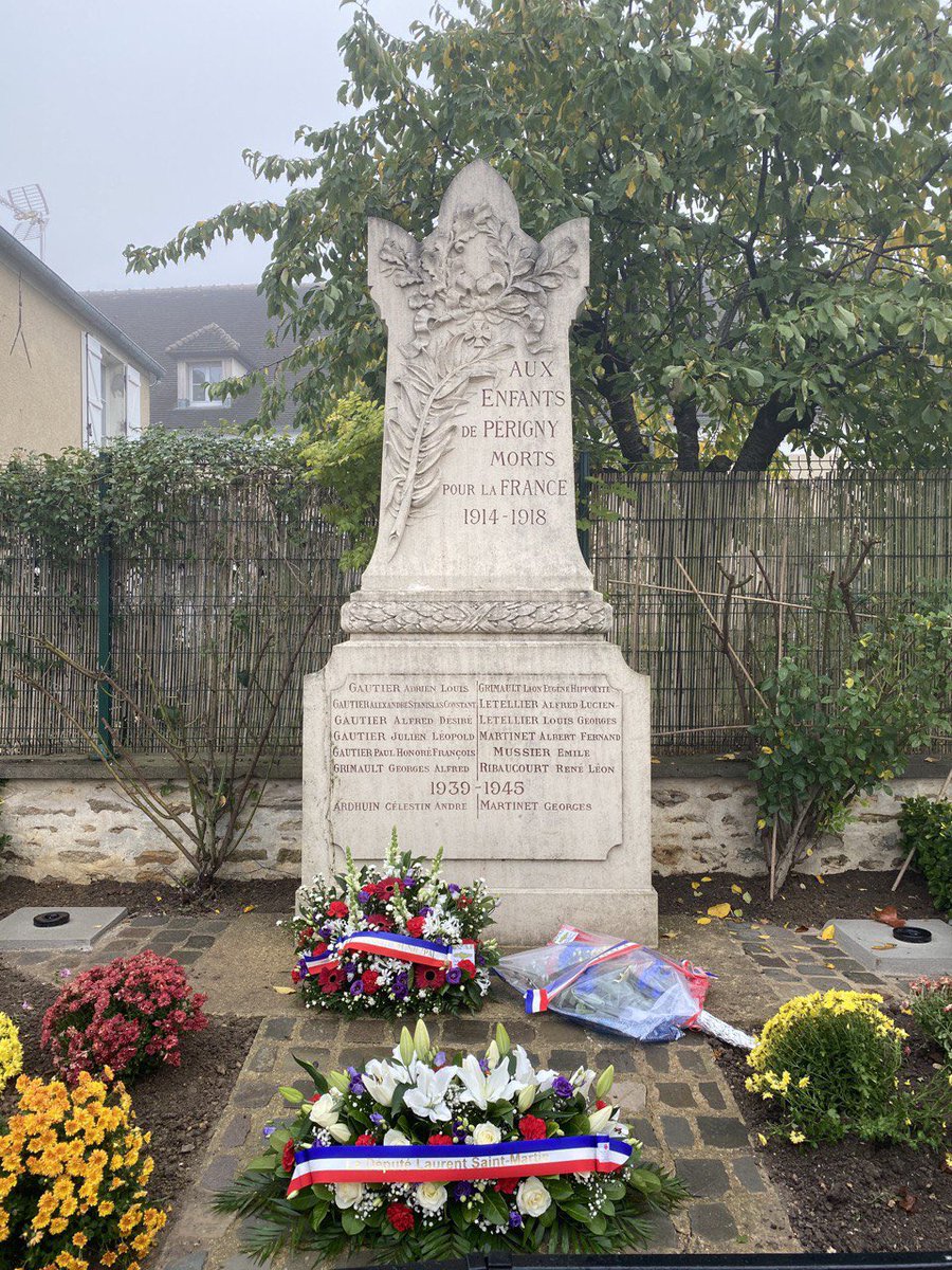 N'oublions jamais les victimes des combats de la Grande Guerre. Ces jeunes ont sacrifié leur vie pour protéger et défendre notre nation. 

Je me suis rendu ce matin à Villecresnes, Périgny-sur-Yerres et Santeny pour leur rendre hommage.