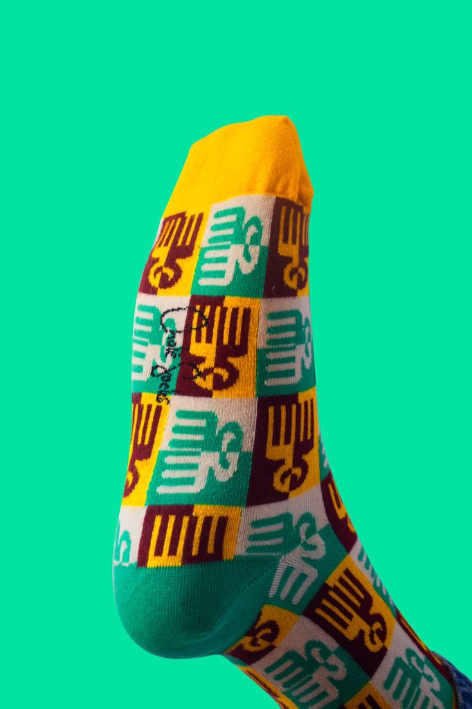 chalesocks's tweet photo. How gorgeous is this? Tell us in the comments 😉👇🏾

Shop our feed 👉🏽 https://t.co/M1uBlgqzpl

#chalesocks #onechale #irockchale #lifewithchale #lifestyle_chale  #ghana #fashionista #dopesocks #fashion #chalesocksonmyfeet #twittermarketing https://t.co/TgLyW5waTM