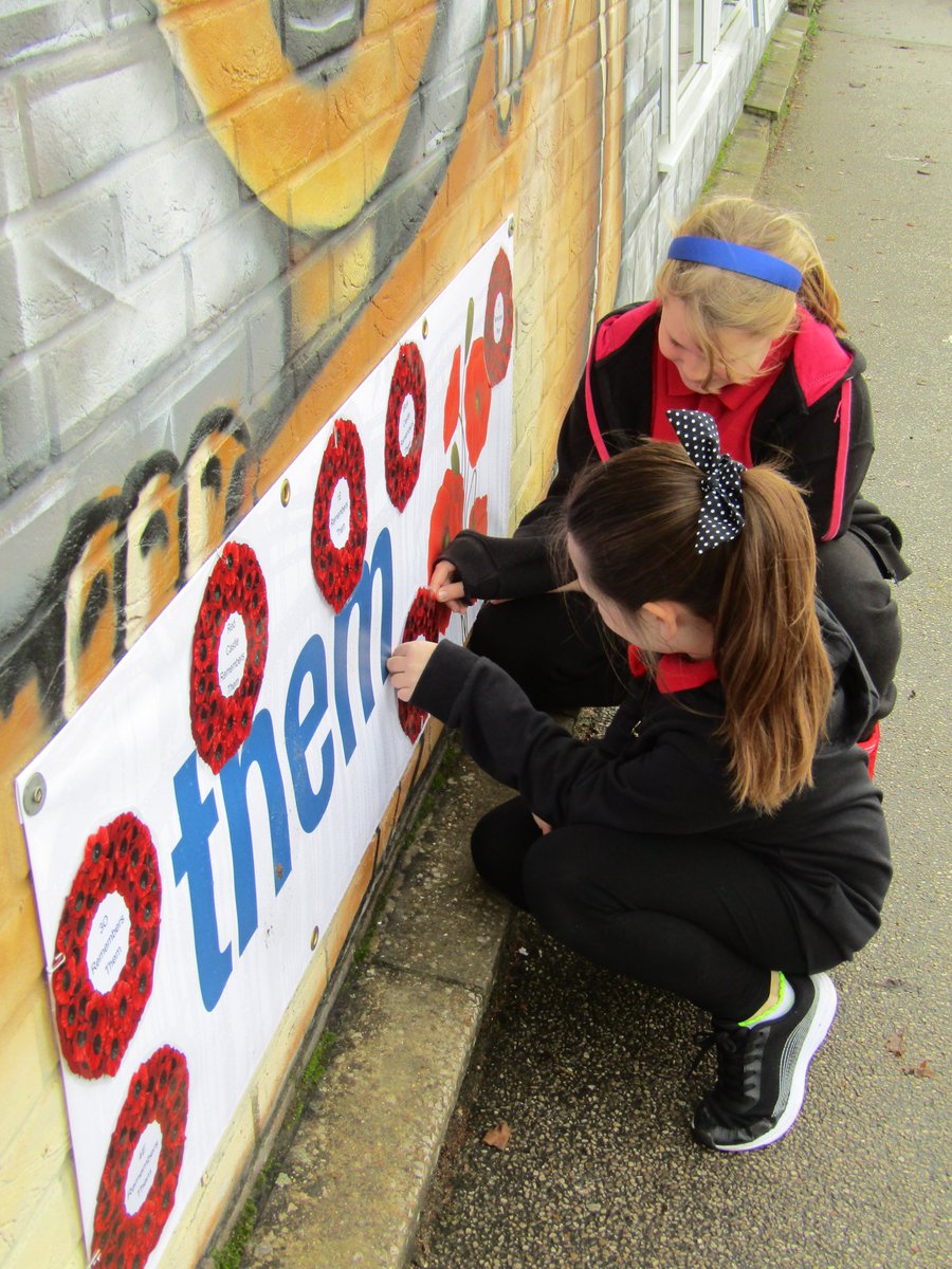 CastleHill_Ips's tweet photo. At the going down of the sun and in the morning, We will remember them #RemembranceDay #Cubs #Guides @LeistonPress @paintingpixels @ASSETEdu https://t.co/YYp9wW3ds4
