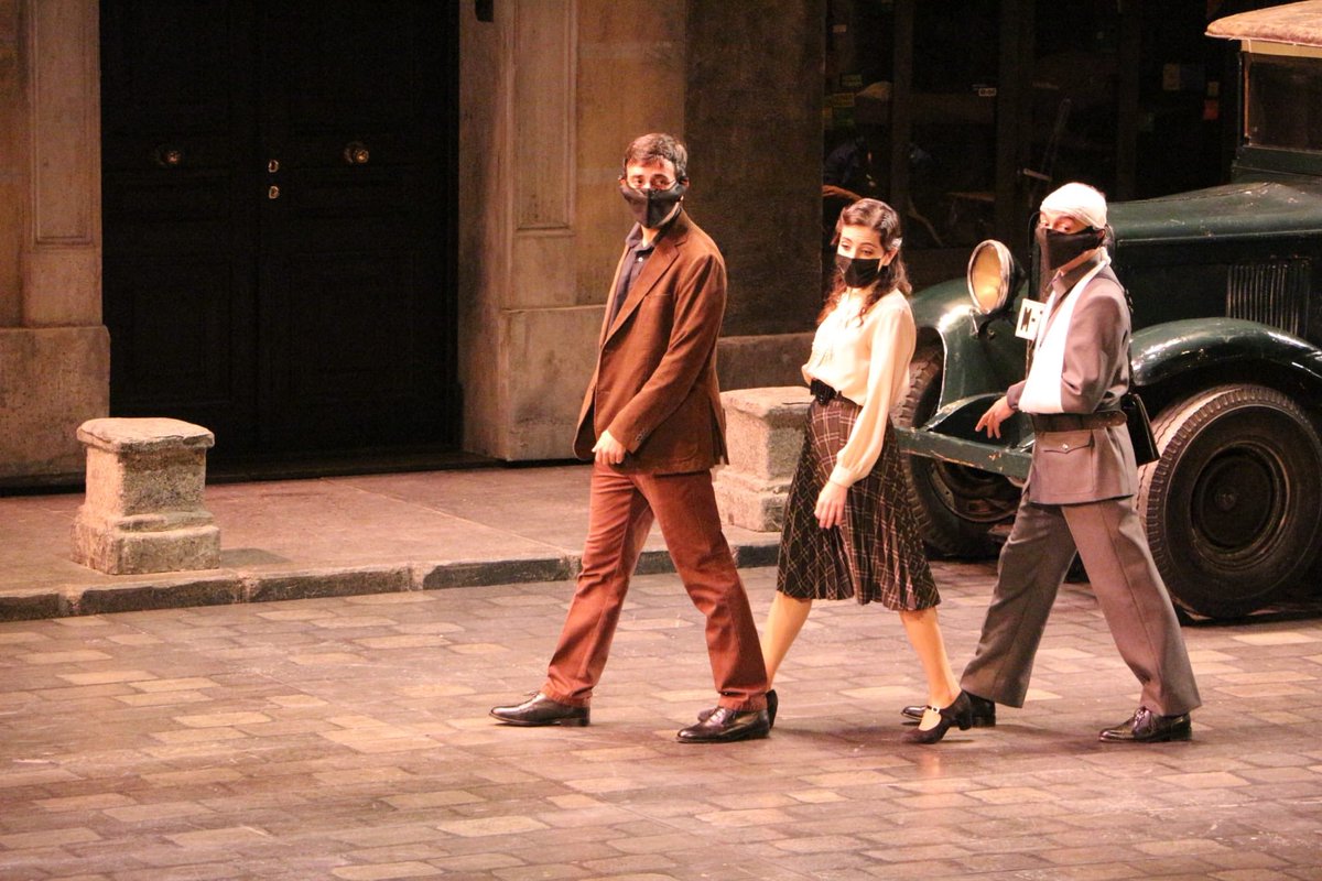 TeatroZarzuela's tweet photo. Es un verdadero lujo poder estrenar dos veces.
Hoy es el turno de @RaquelLojendio, Gabriel Bermúdez, Nuria Pérez y Joselu López.
¡Un #Toix3 ENORME!
#LaDelManojoDeRosas_TZ
Taquillas,https://t.co/dDwwx0nkvJ y teléfonos: 902 224 949/985 679 668 https://t.co/jFaev1bF9L