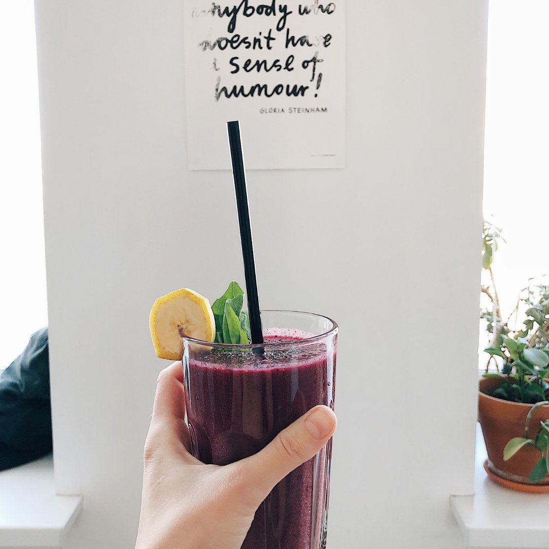 Cups_n_Stuff's tweet photo. It's been a while guys but we are back with a fab new #paperstraw take a look #newproduct #straw #shoplocalireland #takeawaypackaging #cupsnstuff https://t.co/WNt8DJViOV