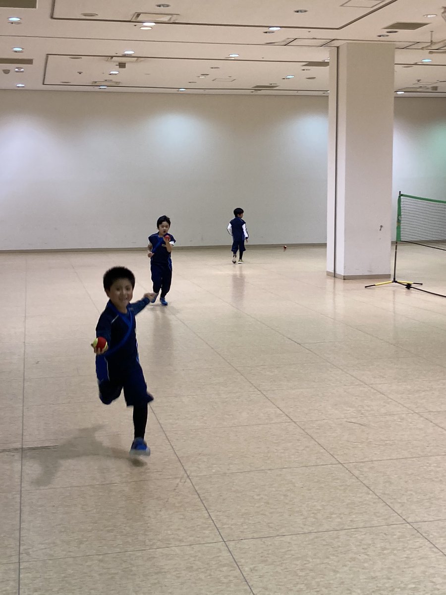 ninja9spf244's tweet photo. 【Re:修行 其ノ十五】
＜オニ決め中＞
でも結局 先生がオニにされてしまいマスク着用のまま10分走らせれました......
〜無料体験随時受付中〜
【お問い合わせ先】
＜メール＞ninja9spf244@gmail.com 
＜電話＞ 090-8610-3015 佐々木まで

 #忍者 #修行 #弘前市 #習い事 
#無料体験 https://t.co/dUWLHVLCsa