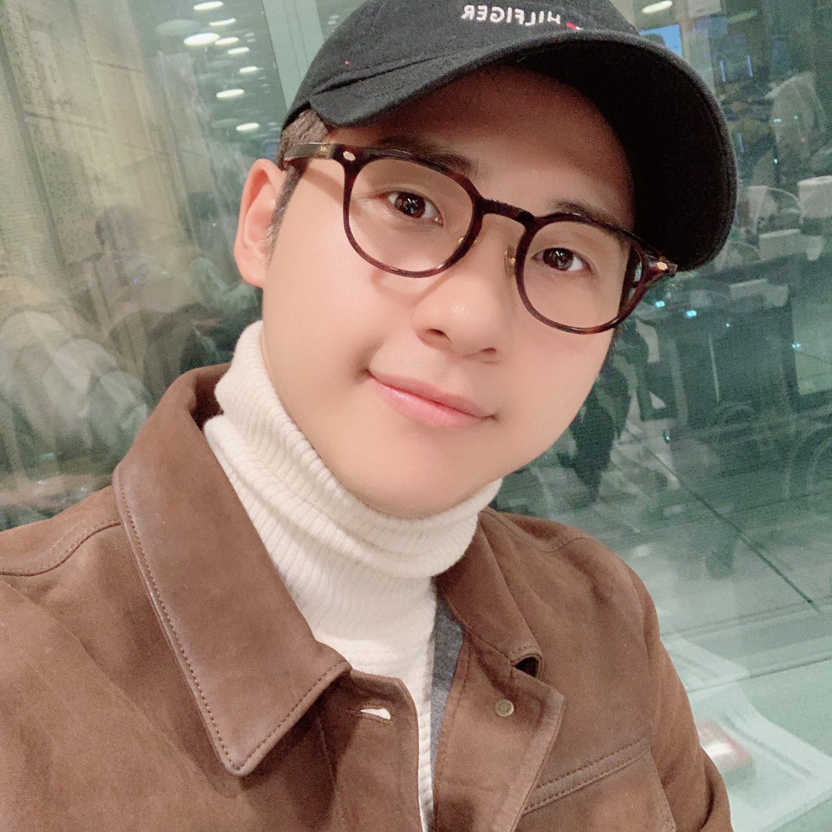 B1A4_CNU's tweet photo. #박소현의러브게임 #신우 #CNU #BANA 🧡 #주접글 https://t.co/PPyxRFBNZt