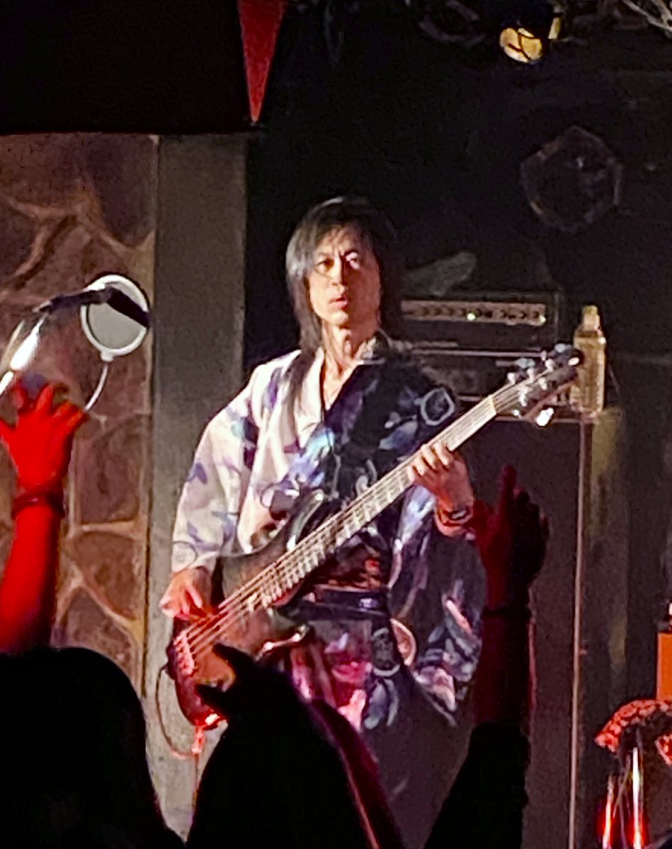 themarcyband's tweet photo. ベースの日ですね(^^)
#themarcyband #firejapan https://t.co/rqBnppj1xh