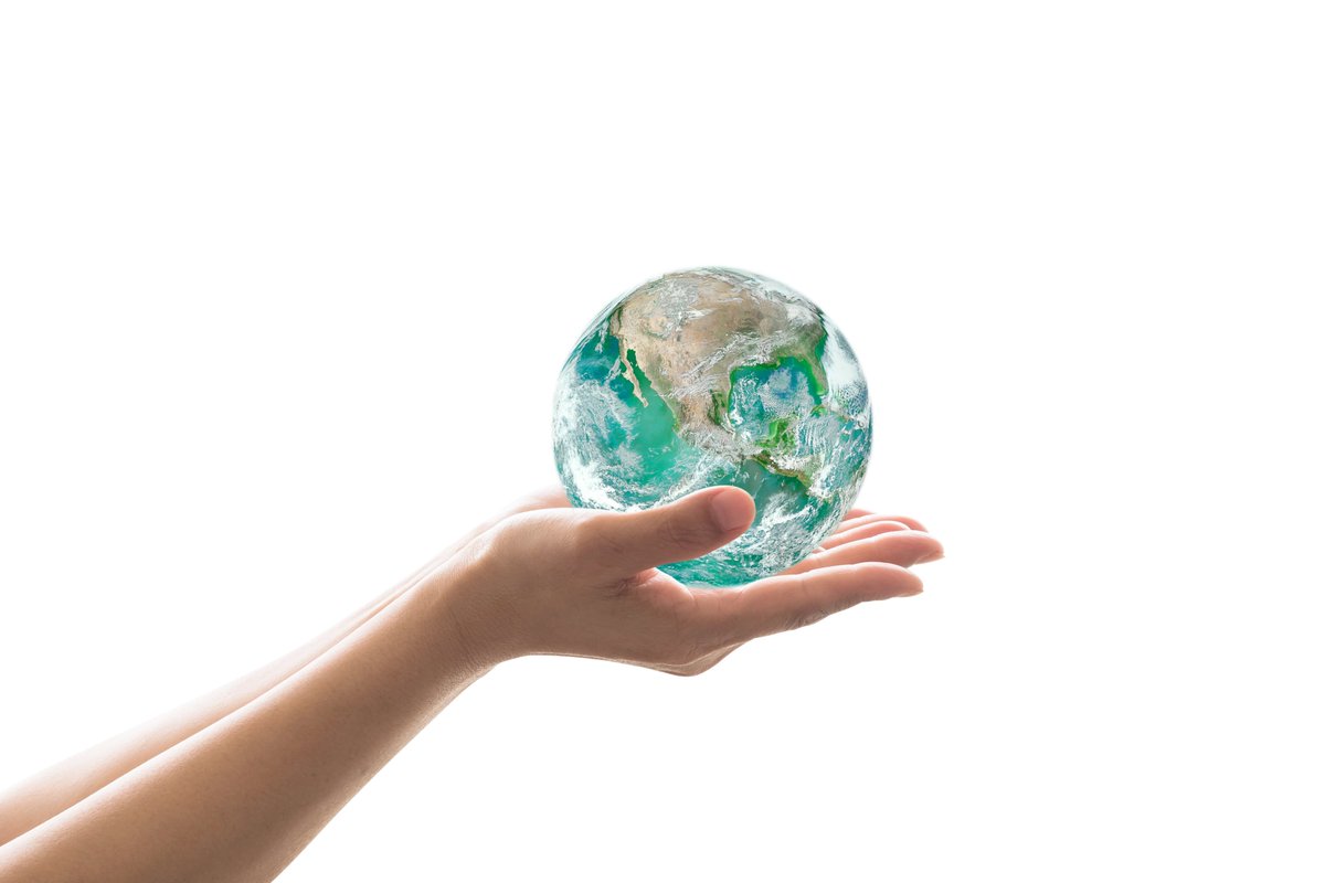 COEbanknews's tweet photo. #FinanceinCommon2020 kicks off today! Read #CEB Governor Wenzel's blogpost on why building a better future, now more than ever, requires sustainable #socialinvestments➡️https://t.co/X9wW40MmhF
#ForPeopleForPlanet #BuildBackBetter https://t.co/vz6BJqtgSa
