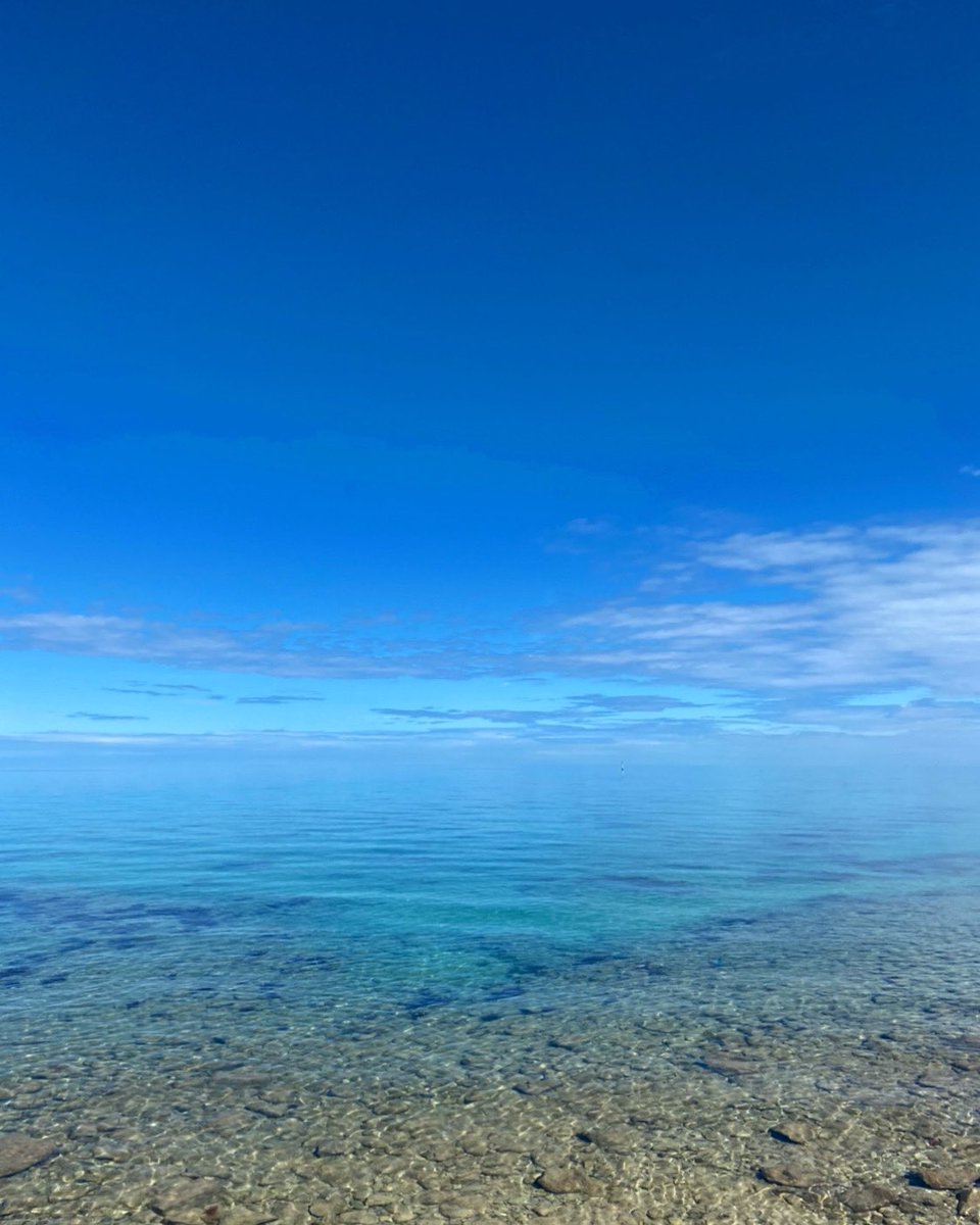 To #dream by night is to escape your #life. To dream by day is to make it happen! PC: <a href="/jennyssel/">Jennyssel Sorto</a> #bermuda #tobaccobay #travel #adventure #ocean