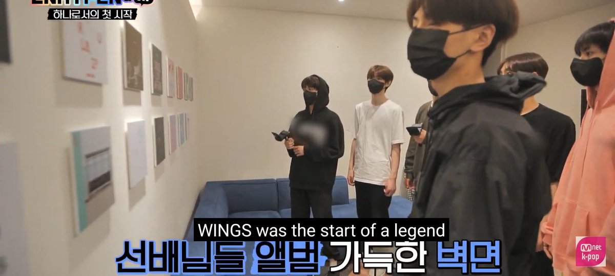 hoonlight_'s tweet photo. They're talking about the albums on the wall.

"Now our album will be here too." 

We are proud of you, ENHYPEN. We'll be waiting for that to happen. Let's get it!!!! ♥️

#ENHYPENHi_EP1 #ENHYPENHi 
@ENHYPEN_members https://t.co/lFCx3F12ru