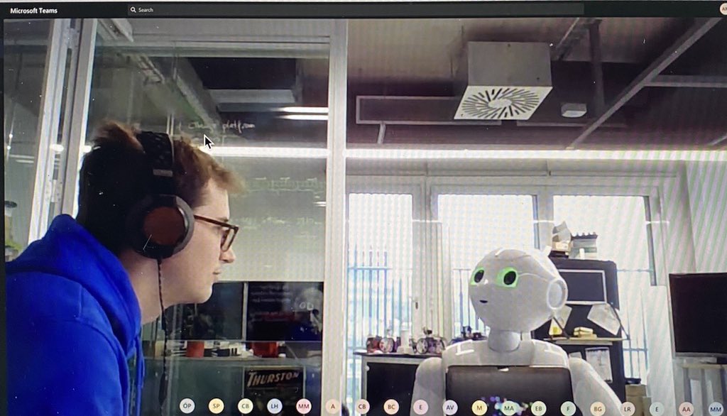 SPECS_lab's tweet photo. #Crazyforscience. @SPECS_lab and @IBECBarcelona we promote #Biomimetics and #robotics and to educate the next generations of researchers and experts in social and industrial #human #robot #interaction - @HrRecycler https://t.co/KWIiDMFq1C