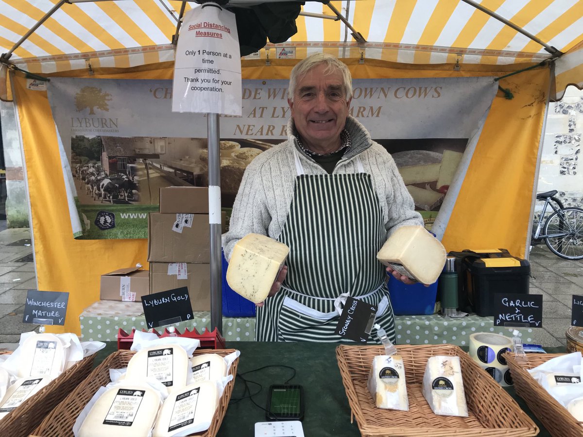 This is Mike @LyburnCheese. Every week Mike donates two boxes of his Old Winchester cheese to Winchester Basics Bank & community projects across the city. Mike is amazing & his cheese is amazing too! #foodhero #supportlocal #community @HampshireFare @HantsFarmersMkt @hoxtonbaker