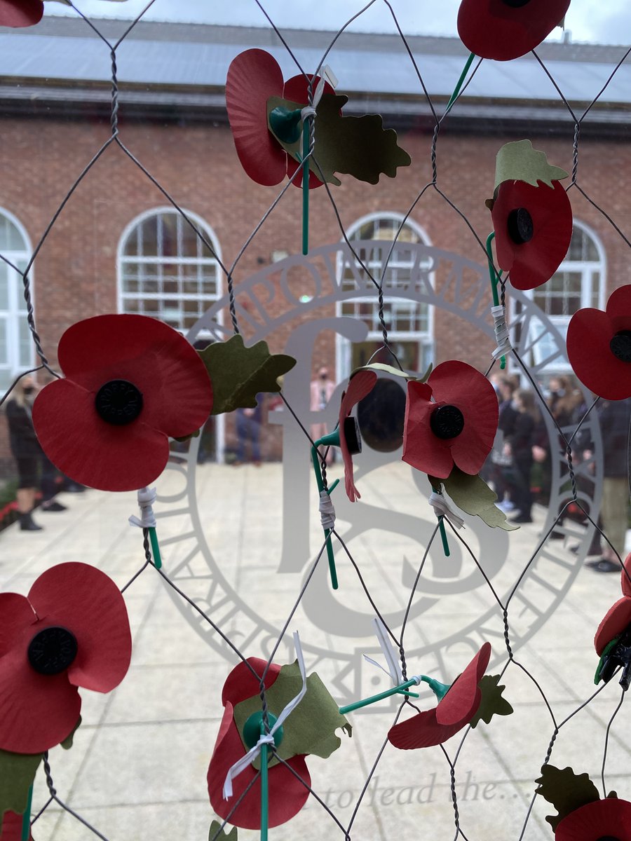 FlixtonGS's tweet photo. Perfect #Silence for our moment to remember at 11am adhering to #socialdistancing #yeargroupbubbles marked with poetry reading by Mrs Trussell 'For The Fallen' by Laurence Binyon #emotional #social #moral @hltMAT https://t.co/HwYs0BUjrE https://t.co/BEeWivkxPH