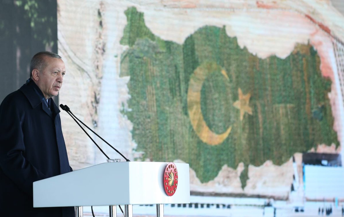 TCTarim's tweet photo. ‘’Ülkemizi, dünyada orman varlığını artıran nadir ülkeler ligine çıkarttık.

Cumhurbaşkanımızın liderliğinde 2023 yılı sonuna kadar, 7 milyar fidanı toprakla buluşturmayı hedefliyoruz.’’

#GeleceğeNefes

https://t.co/bTTSAzLYo1 https://t.co/o3RJNzZvJ0