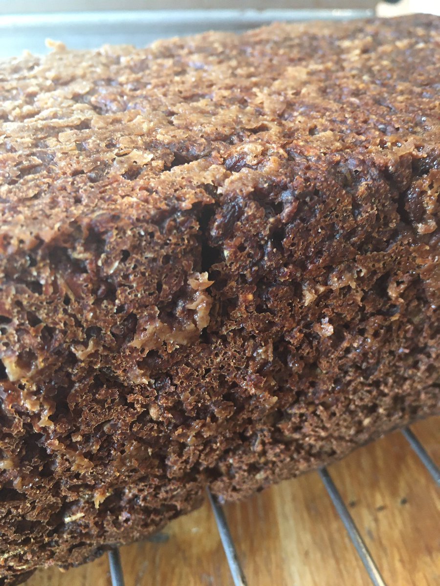 Breadcompanion's tweet photo. Happy with my 100% rye #sourdough pumpernickel Baked for 14 hours https://t.co/xQZZLkJ1xD