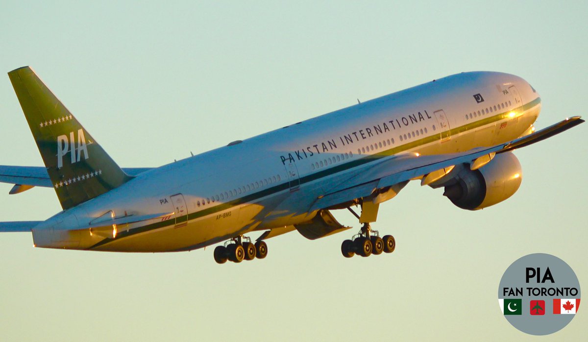 BiggestPia's tweet photo. PIA FLIGHT!

@Official_PIA  First Visit Of The Boeing 777-200ER (Retro Livery), #apbmg At @TorontoPearson As Flight #PK781 And #PK782 On 11/10/2020
———————————————-
#pia #pakistaninternationalairline #piaretrolivery #piatoronto #torontopearson  #pia777200er #firstvisit #pia777 https://t.co/jjlypfN8oP