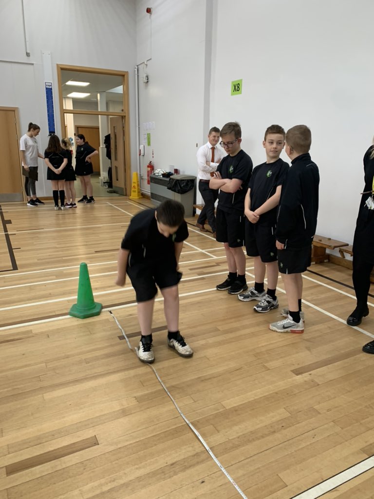 MrsTomlinsonLHS's tweet photo. @HeadofPELutt A fantastic effort for the Year 7 Indoor Athletics Competition. https://t.co/fMuF4q7wgQ