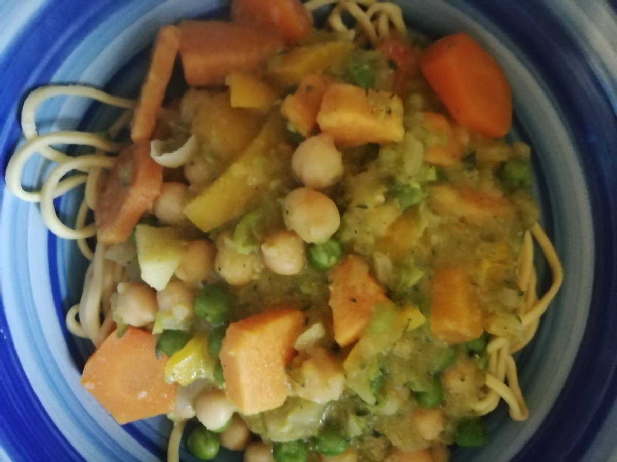 We had our first zoom Food4health cooking session this morning making Chinese style veggie curry. Everyone loved the curry - some were surprised they liked it! Looking forward to the next session next week 👩‍🍳

@healthily_cr 
<a href="/fundamentalruth/">fundamental foods</a> 
#cookingfromscratch