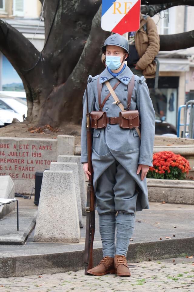 DMD_43's tweet photo. #11Novembre2020 et hommage à l’ensemble des morts pour la France ce matin au Puy-en-Velay, en présence des autorités civiles et militaires.⁦@villedupuy⁩ ⁦@Prefet43⁩ https://t.co/G2nOyXl4QS